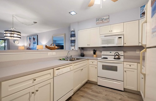 Ocean Sands Condo | Beach Place: Oceanside | Short Walk to the Beach