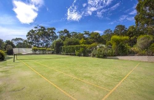 Surf Beach Apartment | Beach-Pool-Tennis-Ocean Views-All at Your Door