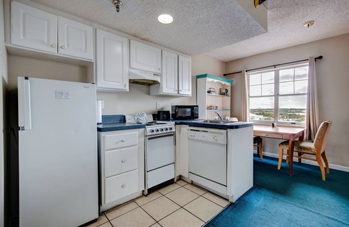 Ocean View Halifax Estates Hotel | Beach Quarters Daytona