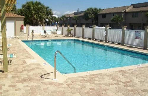 Navarre Beach Apartment | Beach Rendezvous