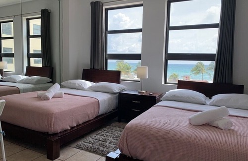 Hollywood Apartment | Beach Resort By Traveline Plus