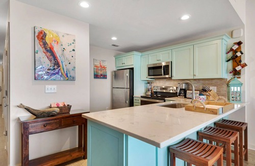 Miramar Beach Condo | Beach Retreat 308 Gulf Front Luxurious *PET FREINDLY *FREE WIFI*