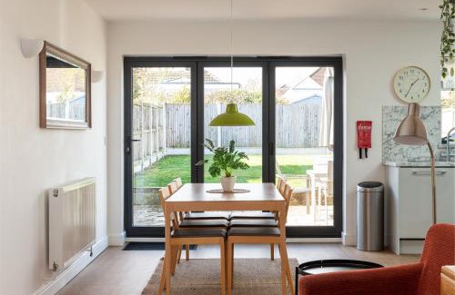 Swalecliffe House | Beach Retreat