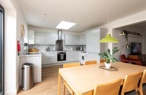 Swalecliffe House | Beach Retreat