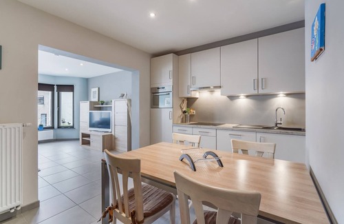 Blankenberge Apartment | Beach Retreat w/Terrace & Wi-Fi