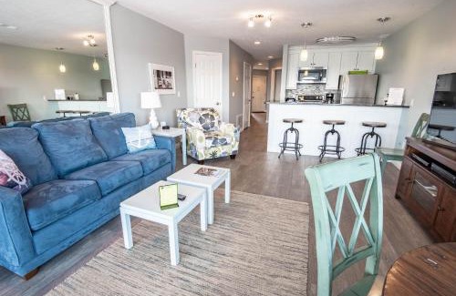 Traverse City House | Beach Room 214