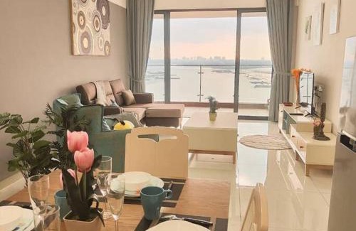 Central District Apartment | Beach seaviews 4-13pax ksl ciq midvalley johor bahru