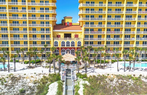 Panama City Beach Condo | Beach Service Included! Gulf Front 3BR.