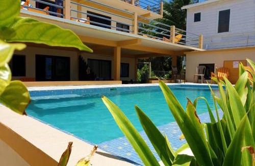 Caye Caulker Apartment | Beach Side Condos Caye Caulker by CCVH