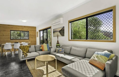 Cape Woolamai House | Beach side haven amongst the gum trees