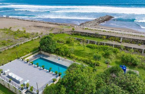 Pangandaran Villa | Beach Strip Villa