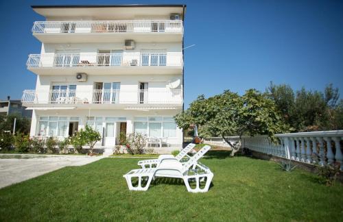 Kastel Stafilic Apartment | Beach Studio Apartment Ivan