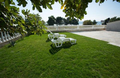 Kastel Stafilic Apartment | Beach Studio Apartment Ivan