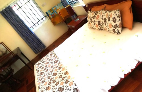 Calodyne House | Beach studio,private veranda + breakfast