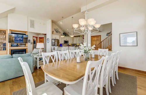 Duck House | Beach Treat | 1480 ft to the beach | Private Pool, Hot Tub, and Dog Friendly