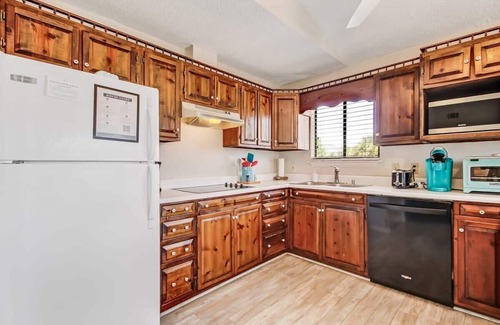 Tybee Island House | Beach Vacation! Walkable to Dining&Shopping-Unit C