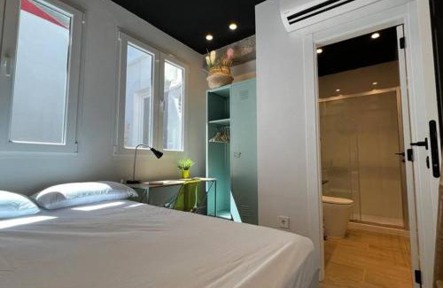 El Cabanyal House | Beach Valencia Rooms Late Checkout 14 h free Netflix Tv