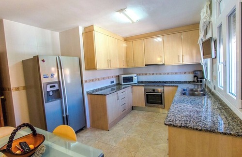 Miami Platja Villa | Beach Vibes Villa less than 1km to town and sea!