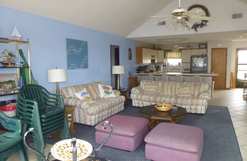 Southpointe House | Beach View, 1 Min Walk to Beach, 4 Bedroom, Secluded, Fort Morgan, Big Greatroom