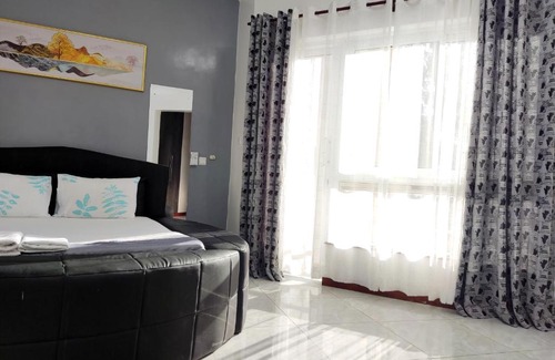 Mombasa Apartment | Beach View 4BR Nyali steps to Naivas