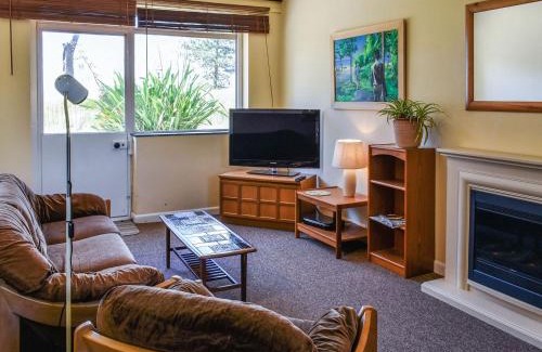 Felixstowe House | Beach View Cottage