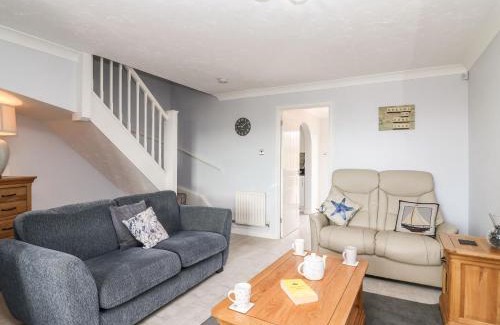 Wyke Regis Apartment | Beach View House
