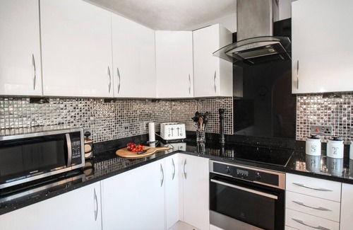 Wyke Regis Cottage | Beach View House