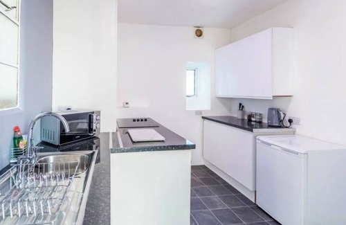 Tynemouth Apartment | BEACH VIEWS! Longsands aptnn