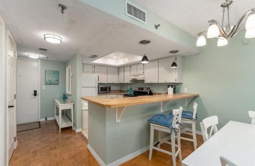 Ormond-by-the-Sea House | Beach views with top complex amenities and covered parking!