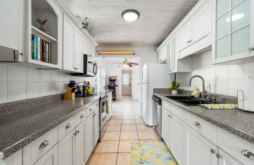 Pasadena On The Gulf House | Beach Villa in St. Pete, Private Pool, Pickle ball, Sand, Games, Bball, Fire Pit