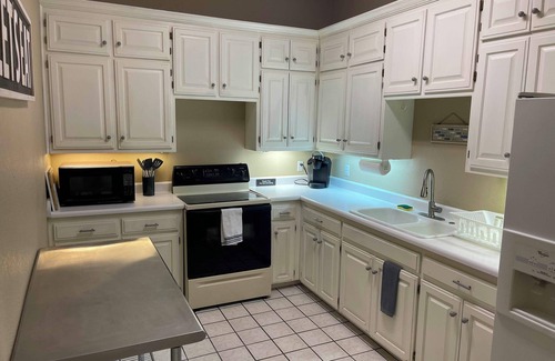 Amarillo Apartment | Beach Warehouse Apartment Near Palo Duro Canyon