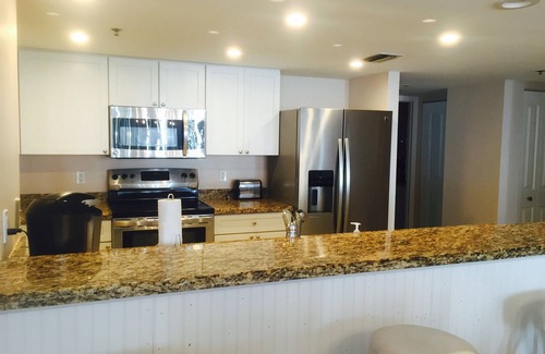Marco Island Condo | BEACH/WATER VIEWS! 3 Bedroom, 2 Bath Apollo Oceanfront Condo