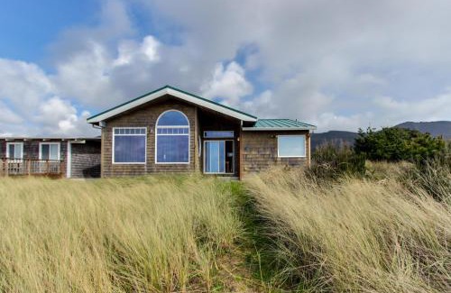 Rockaway Beach House | Beach Whale