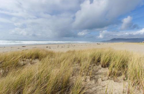 Rockaway Beach House | Beach Whale
