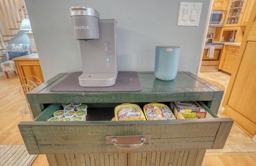 Rehoboth Beach House | BeachBird Bungalow - Loft/Deck/Sleeps 10! - Minutes to Rehoboth & Lewes Beach