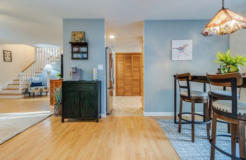 Rehoboth Beach House | BeachBird Bungalow - Loft/Deck/Sleeps 10! - Minutes to Rehoboth & Lewes Beach