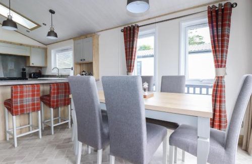 Newquay House | Beachcliff