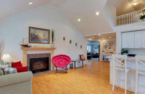 Sunset Beach House | Beachcomber Haven