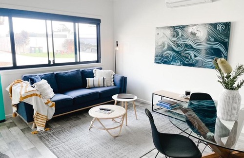 Lakes Entrance Apartment | Beachcomber Holiday Units