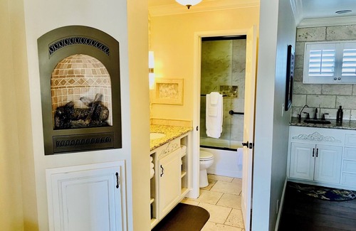 Downtown Hotel | Beachcomber Inn