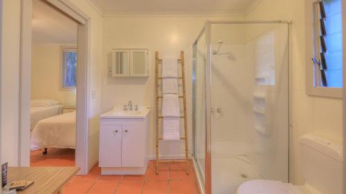 Lord Howe Island Bed & Breakfast | Beachcomber Lodge