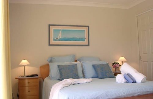 Vincentia House | Beachcomber/SeaChange Beach Town/House/Serviced Apartment