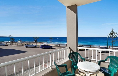 The Entrance Apartment | Beachcomer, Unit 1 - The Entrance, NSW