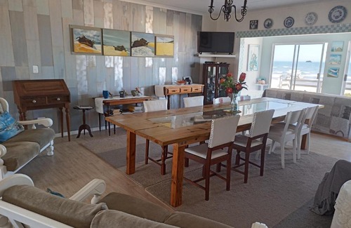 Cannon Rocks House | Beached House on Golden Sanddunes