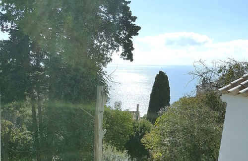 Toulon House | Beaches 80 meters away, Mediterranean villa for 4 people