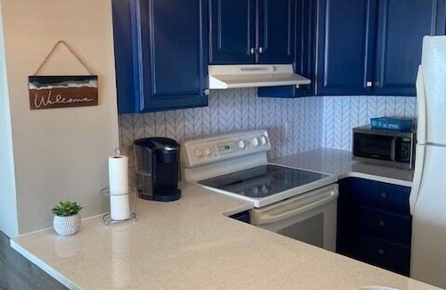 Sneads Ferry Condo | "Beaches be Crazy" 2 bed, 2 bath St Regis in NTB