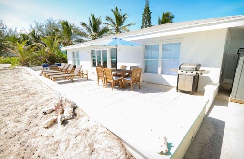 Great Exuma House | Beachfront White Palm Villa- Tar Bay, Great Exuma