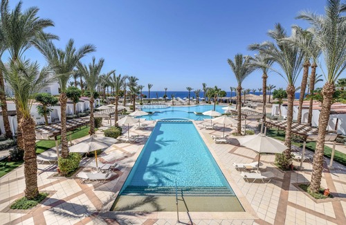 El Hadaba Hotel | Beachfront Resort with Pools, Full-service Spa and Tennis Courts
