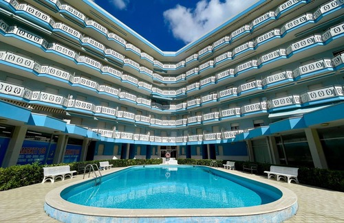 Porto Santa Margherita Apartment | Beachfront flat with sea view