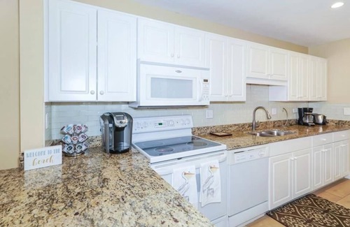 Siesta Key Condo | Beachfront - 1-Bedroom Condo at Fisherman's Cove - A107 -Free Boat Docks